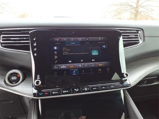 2024 Jeep Wagoneer Series II 4x2