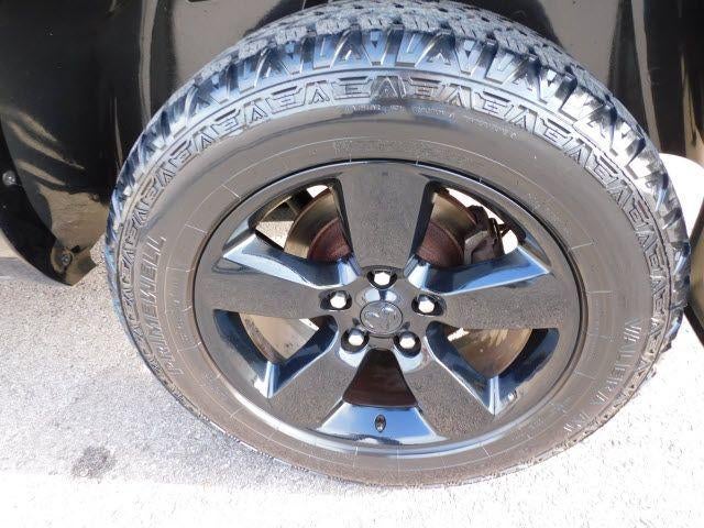 2015 RAM 1500 4WD Crew Cab 5.7 Ft Box Outdoorsman