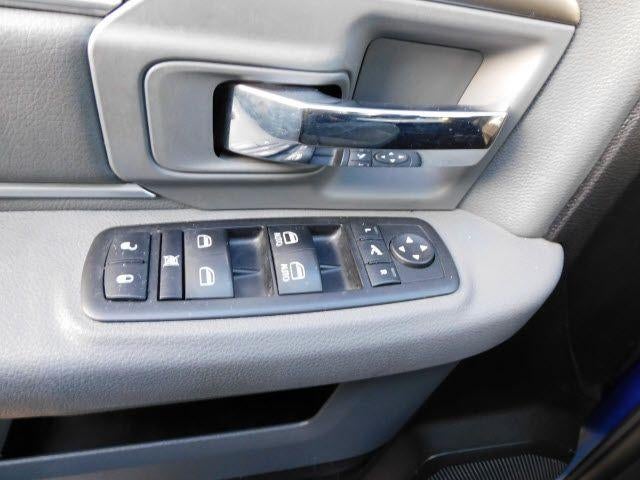 2015 RAM 1500 4WD Crew Cab 5.7 Ft Box Outdoorsman