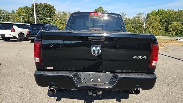 2014 RAM 1500 4WD Crew Cab 5.7 Ft Box Sport