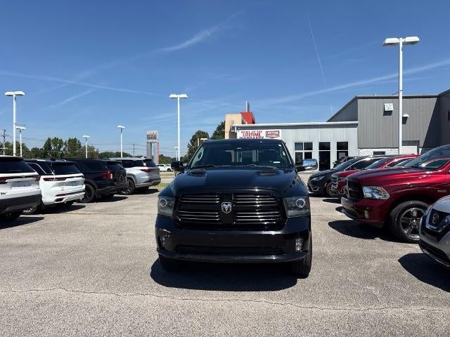2014 RAM 1500 4WD Crew Cab 5.7 Ft Box Sport