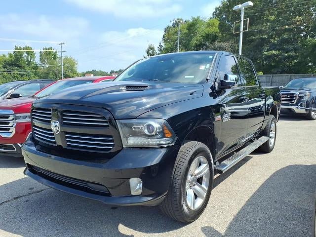 2014 RAM 1500 4WD Crew Cab 5.7 Ft Box Sport