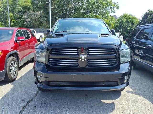 2014 RAM 1500 4WD Crew Cab 5.7 Ft Box Sport