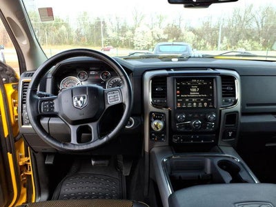 2016 RAM 1500 4WD Crew Cab 5.7 Ft Box Sport