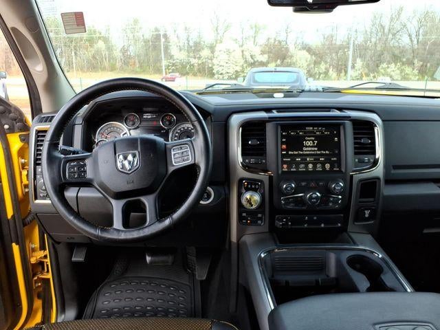2016 RAM 1500 4WD Crew Cab 5.7 Ft Box Sport