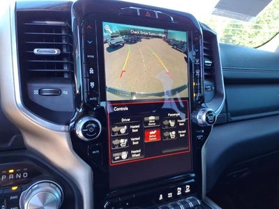 2019 RAM 1500 Laramie 4x4 Crew Cab 5'7" Box