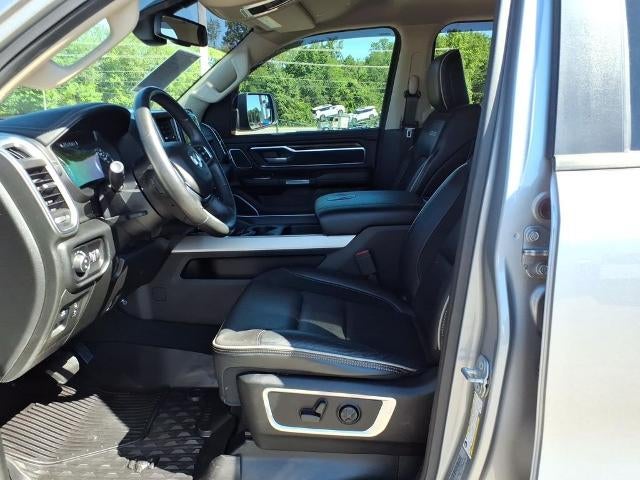 2019 RAM 1500 Laramie 4x4 Crew Cab 5'7" Box