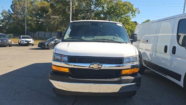 2025 Chevrolet Express Passenger 3500 Extended Wheelbase Rear-Wheel Drive 1LT