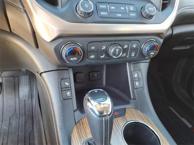 2017 GMC Acadia FWD Denali