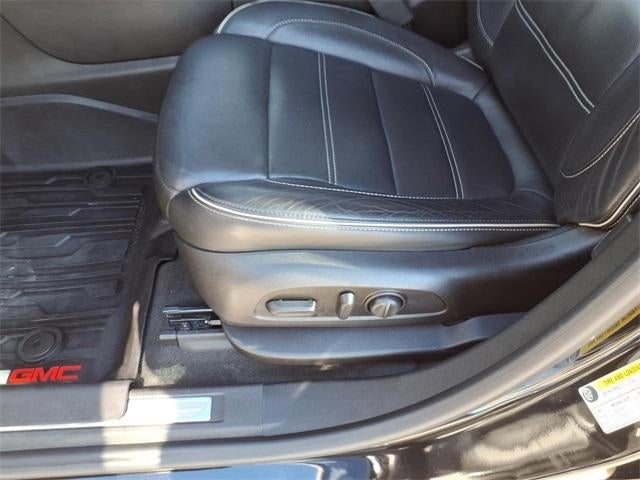 2017 GMC Acadia FWD Denali