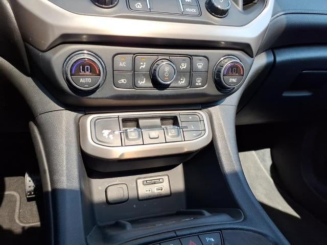 2020 GMC Acadia FWD Denali