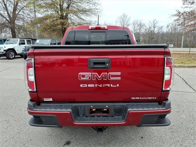 2022 GMC Canyon Crew Cab Short Box 4-Wheel Drive Denali