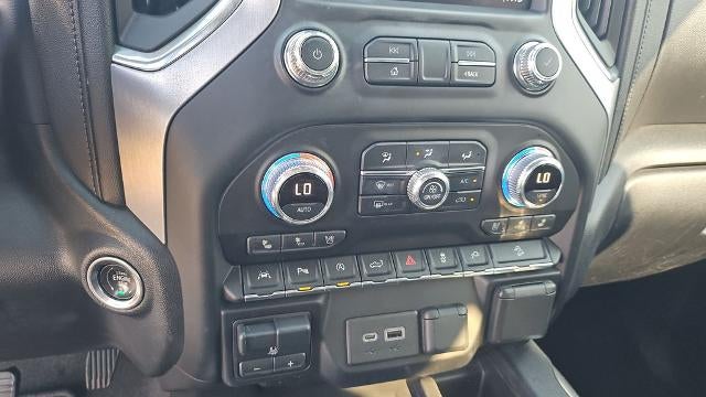 2020 GMC Sierra 1500 Crew Cab Short Box 4-Wheel Drive SLT