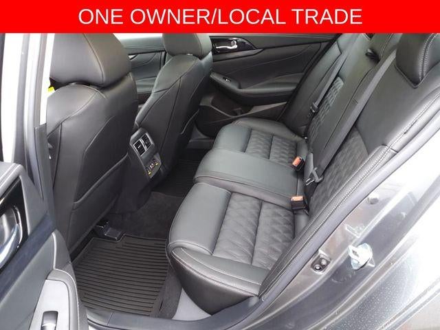 2023 Nissan Maxima Platinum