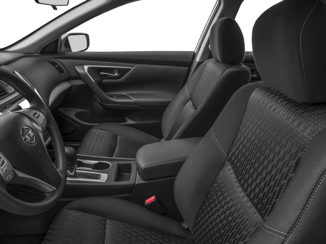 2016 Nissan Altima SV - Photo 16
