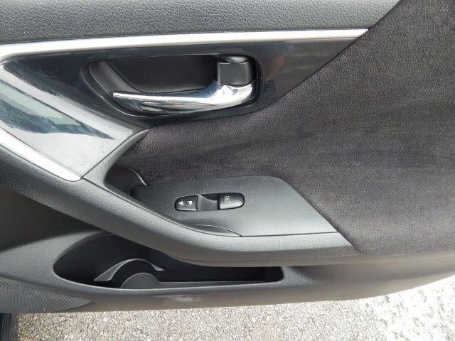 2013 Nissan Altima 4dr Sdn I4 2.5 SV