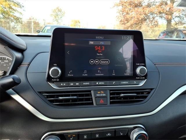 2022 Nissan Altima 2.0 SR Sedan