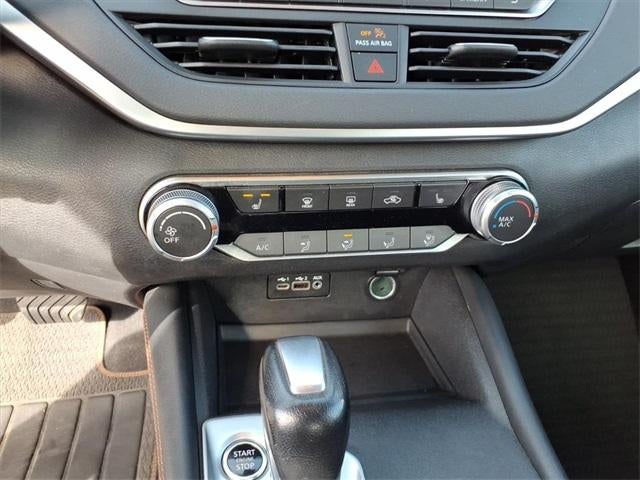 2022 Nissan Altima 2.0 SR Sedan