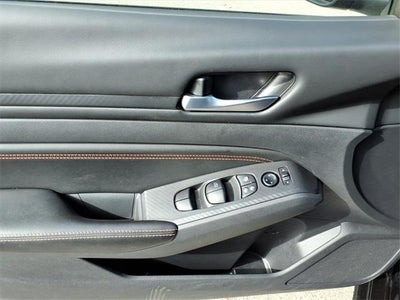2022 Nissan Altima 2.0 SR Sedan