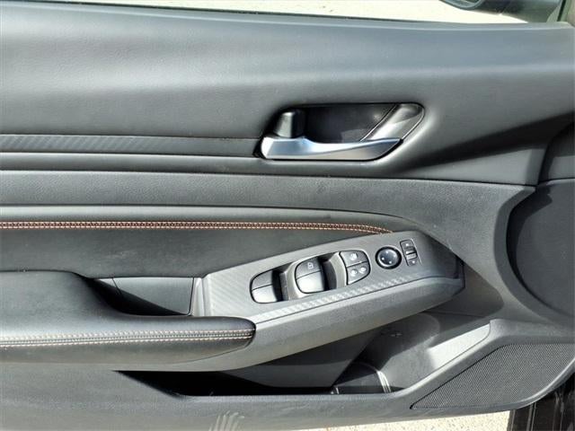 2022 Nissan Altima 2.0 SR Sedan