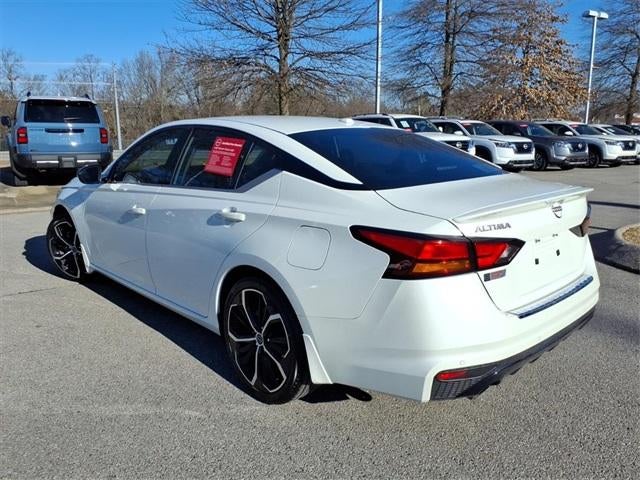 2023 Nissan Altima SR