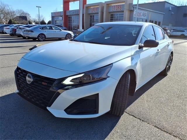 2023 Nissan Altima SR