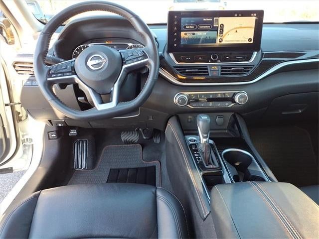 2023 Nissan Altima SR