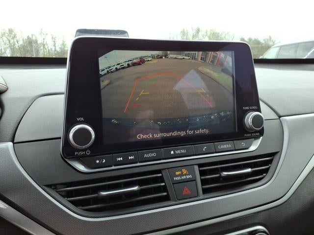 2023 Nissan Altima SR