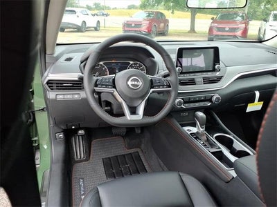 2025 Nissan Altima SR