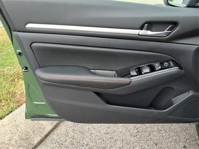 2025 Nissan Altima SR