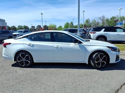 2026 Nissan Altima SR FWD