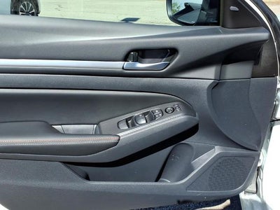 2026 Nissan Altima SR FWD