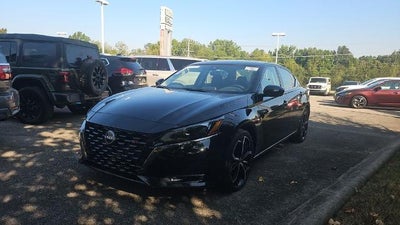 2025 Nissan Altima SR