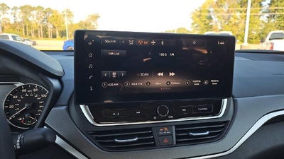2026 Nissan Altima SR