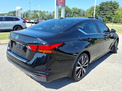 2022 Nissan Altima SR