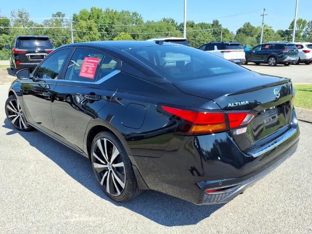 2022 Nissan Altima SR