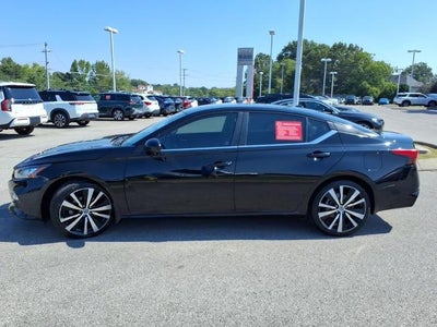 2022 Nissan Altima SR
