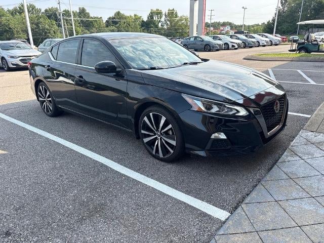 2022 Nissan Altima SR