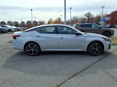 2025 Nissan Altima SR