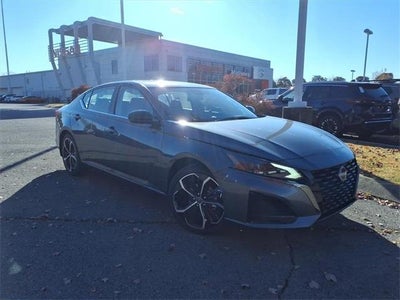 2025 Nissan Altima SR