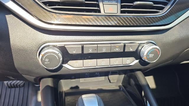 2024 Nissan Altima SR