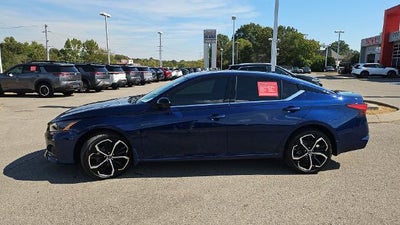 2024 Nissan Altima SR