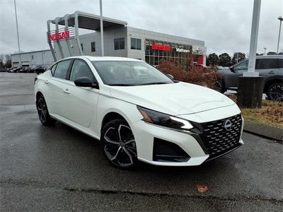 2025 Nissan Altima SR