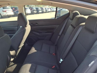 2024 Nissan Altima 2.5 SV Sedan
