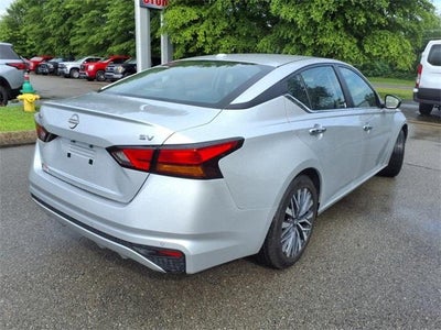 2024 Nissan Altima SV