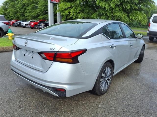2024 Nissan Altima SV