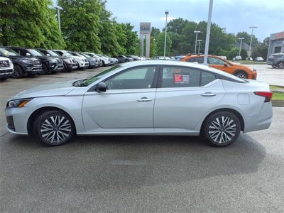 2024 Nissan Altima SV