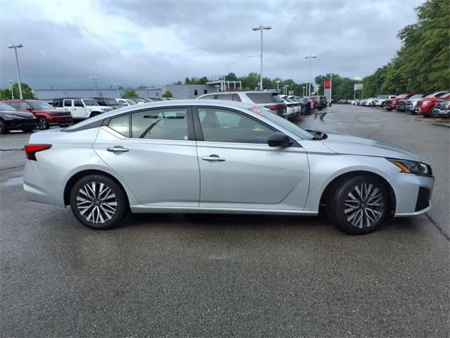 2024 Nissan Altima SV