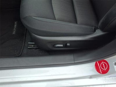 2024 Nissan Altima SV