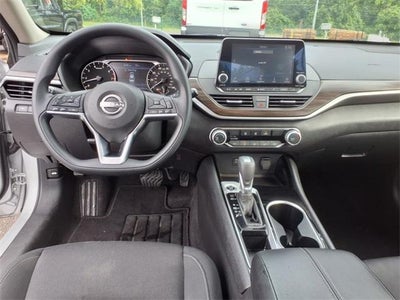 2024 Nissan Altima SV